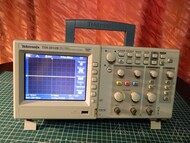  Tektronix TDS2012